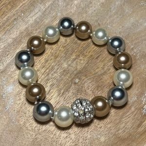 Charming Charlie Faux Pearl Beaded Rhinestone Magnetic Clasp Closure Bracelet